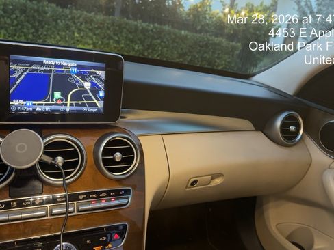 Used 2015 Mercedes-Benz C 300 Sedan image 8