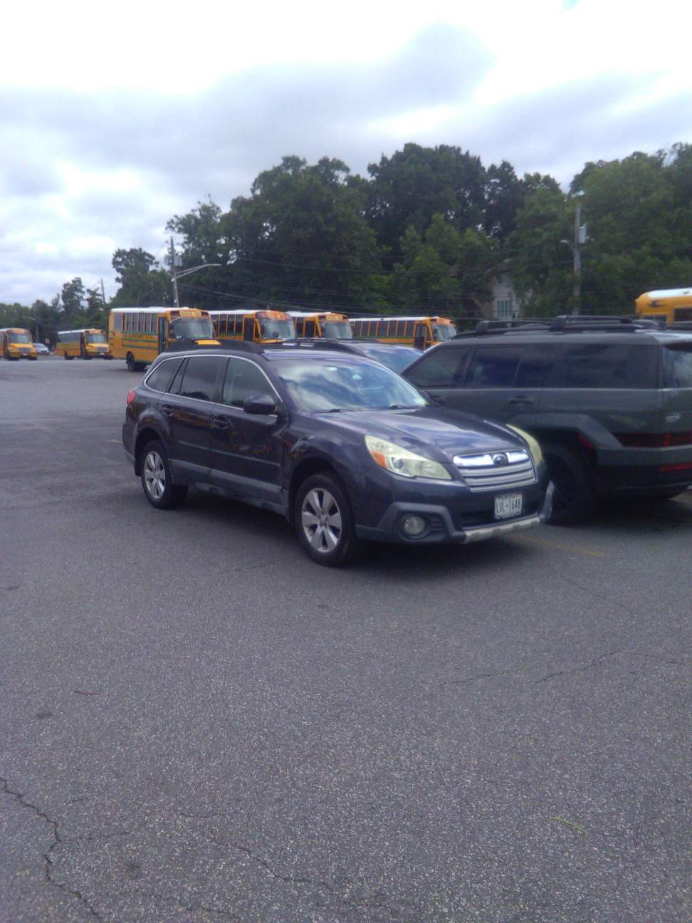 Used 2013 Subaru Outback 2.5i Premium AWD/4WD image 2