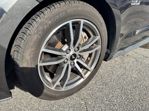 Used 2015 Ford Mustang GT Premium image 9