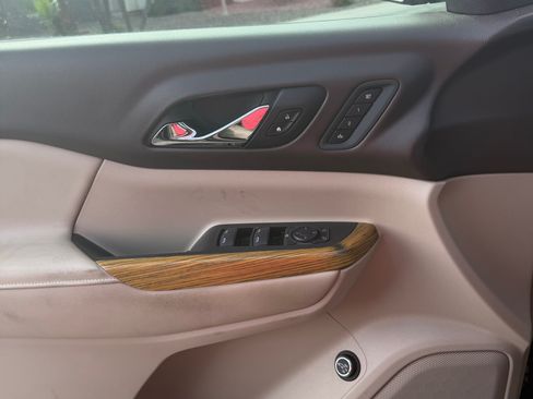 Used 2017 GMC Acadia Denali w/ Technology Package image 16