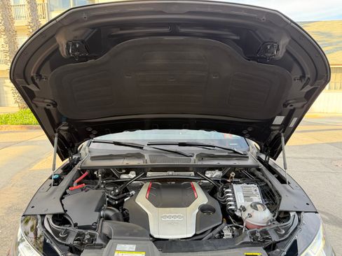 Used 2018 Audi SQ5 Premium Plus w/ S Sport Package image 28