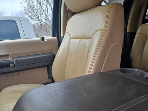 Used 2013 Ford F350 Lariat w/ FX4 4X4 Off-Road Pkg image 13