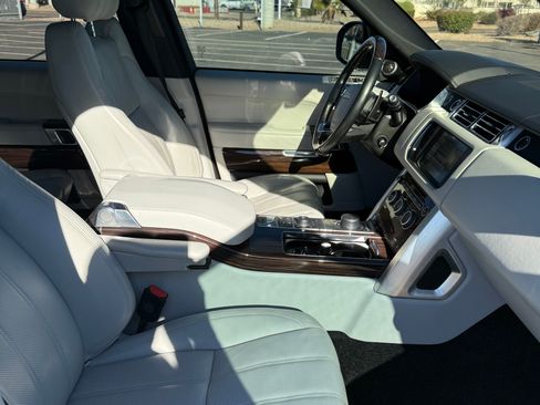 Used 2016 Land Rover Range Rover Supercharged image 10