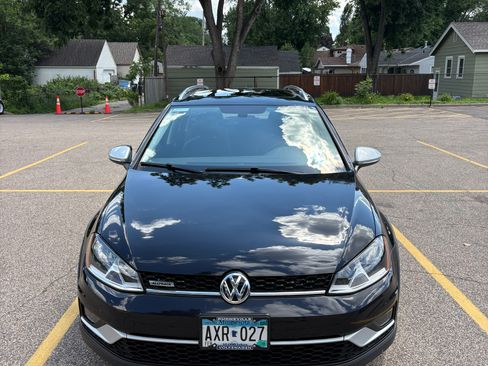 Used 2017 Volkswagen Golf Alltrack S AWD/4WD image 1