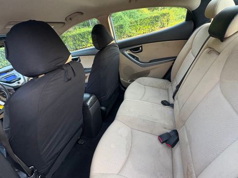 Used 2012 Hyundai Elantra GLS w/ Preferred Pkg 3 FWD image 9