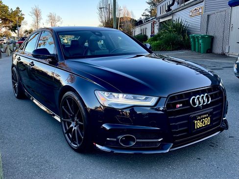 Used 2016 Audi S6 Prestige w/ Prestige Package image 4