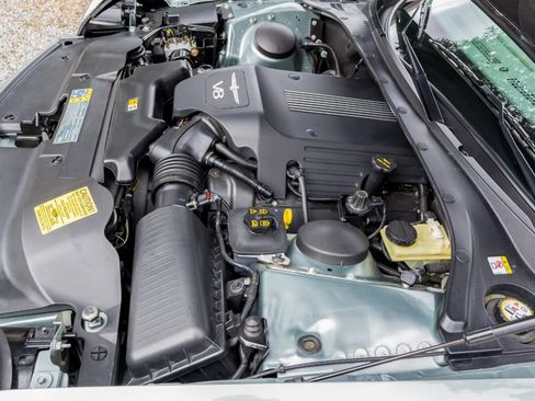 Used 2004 Ford Thunderbird Pacific Coast image 17