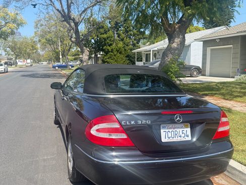 Used 2004 Mercedes-Benz CLK 320 Cabriolet image 5