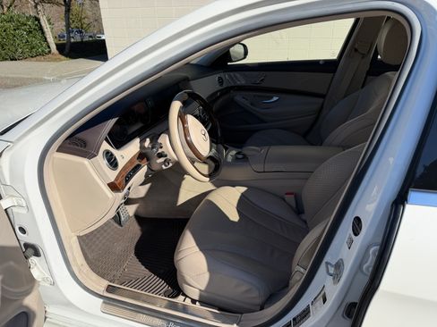 Used 2014 Mercedes-Benz S 550 Sedan image 9