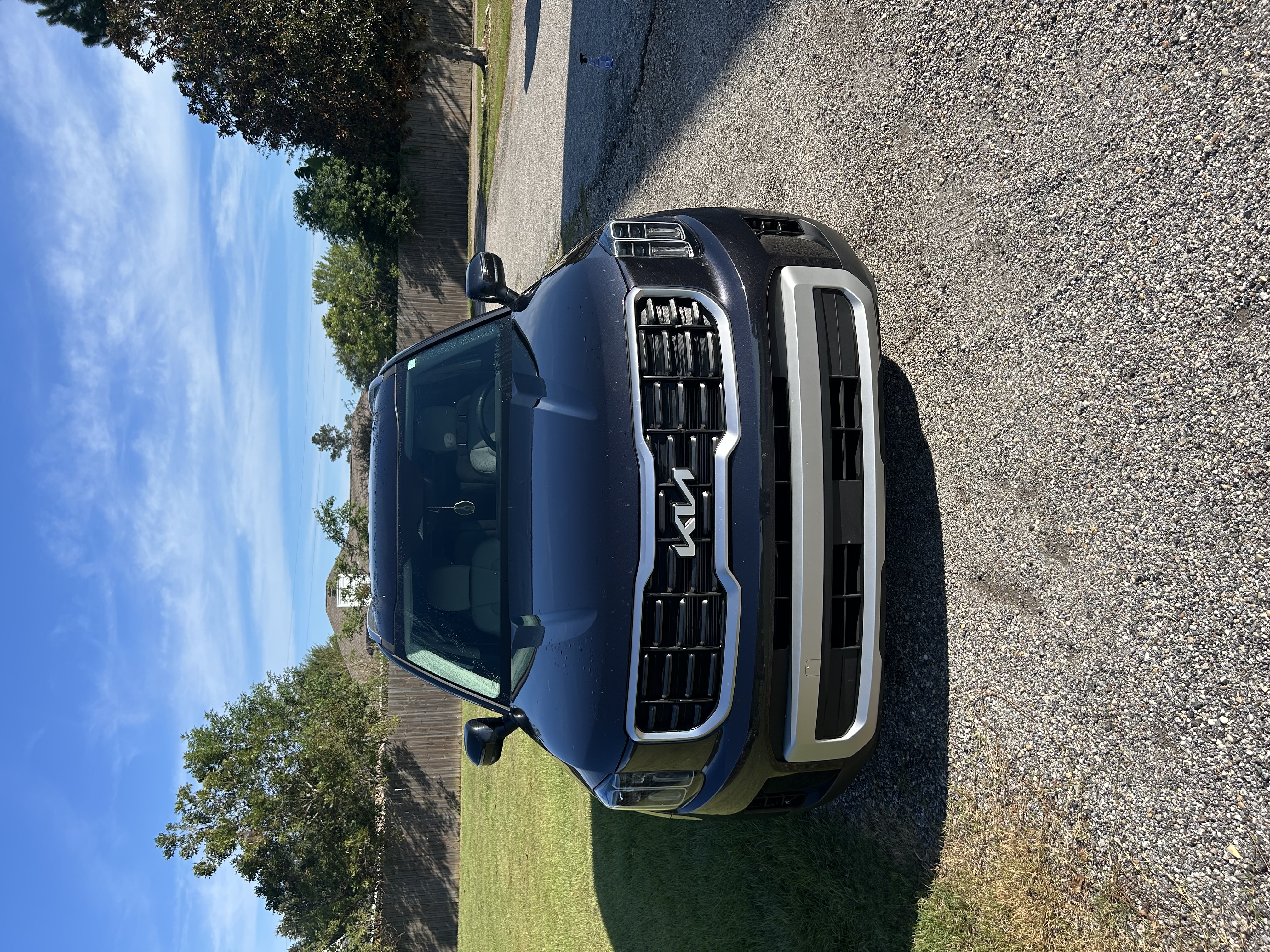 Used 2025 Kia Telluride S FWD image 4