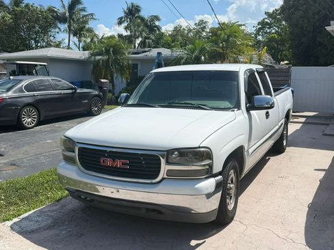 Used 2000 GMC Sierra 1500 2WD Extended Cab image 1