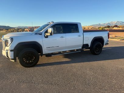 Used 2025 GMC Sierra 2500 Denali w/ Max Trailering Package