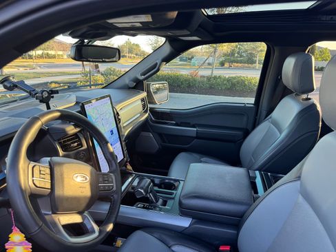 Used 2023 Ford F150 Lightning Lariat w/ Equipment Group 511A High image 4