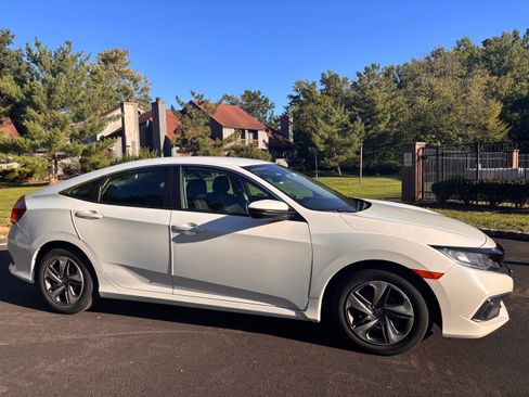 Used 2020 Honda Civic LX image 9