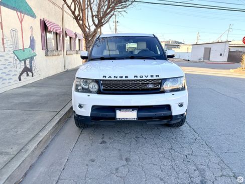 Used 2013 Land Rover Range Rover Sport HSE LUX image 2