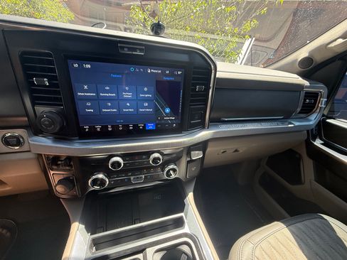 Used 2026 Ford F350 Platinum w/ Platinum Plus Package AWD/4WD image 14