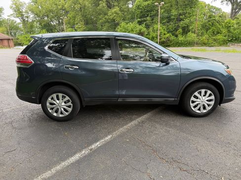 Used 2014 Nissan Rogue S AWD/4WD image 2
