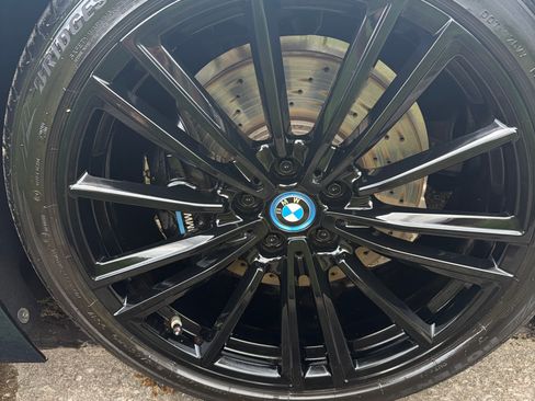 Used 2019 BMW i8 Roadster AWD/4WD image 11
