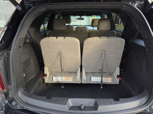 Used 2014 Ford Explorer XLT w/ Equipment Group 202A image 8