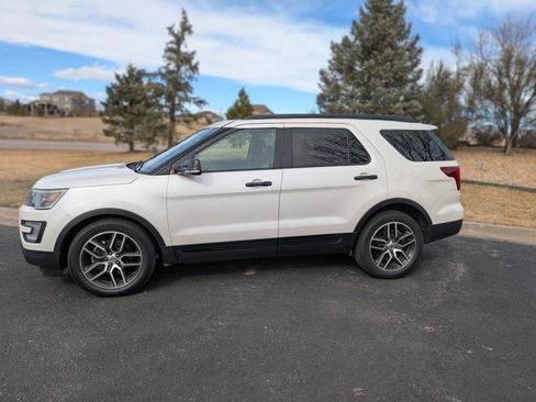Used 2016 Ford Explorer Sport w/ Equipment Group 401A image 2