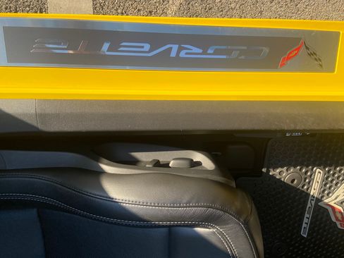 Used 2017 Chevrolet Corvette Stingray Coupe w/ Carbon Flash Badge Package RWD image 14