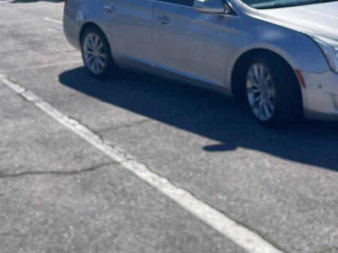 Used 2017 Cadillac XTS Luxury image 2