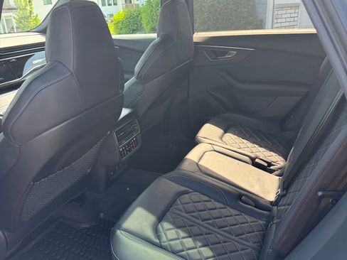 Used 2024 Audi SQ8 Premium Plus AWD/4WD image 8