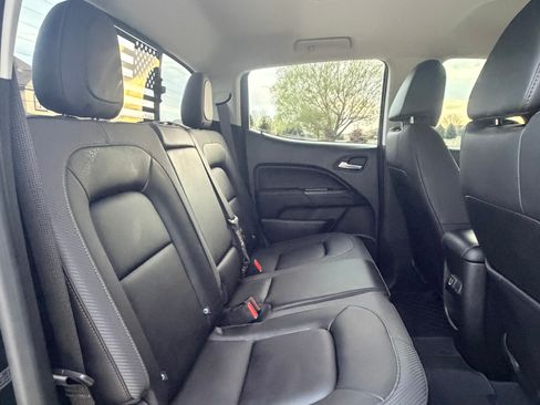 Used 2022 GMC Canyon AT4 image 14