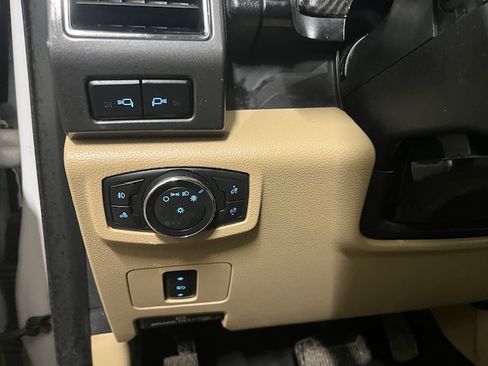 Used 2020 Ford F250 XLT w/ XLT Premium Package image 5