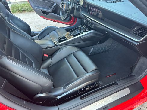 Used 2021 Porsche 911 Turbo S image 21