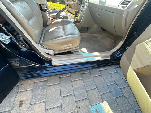 Used 2004 Nissan Maxima 3.5 SL w/ Driver Preferred Pkg image 14