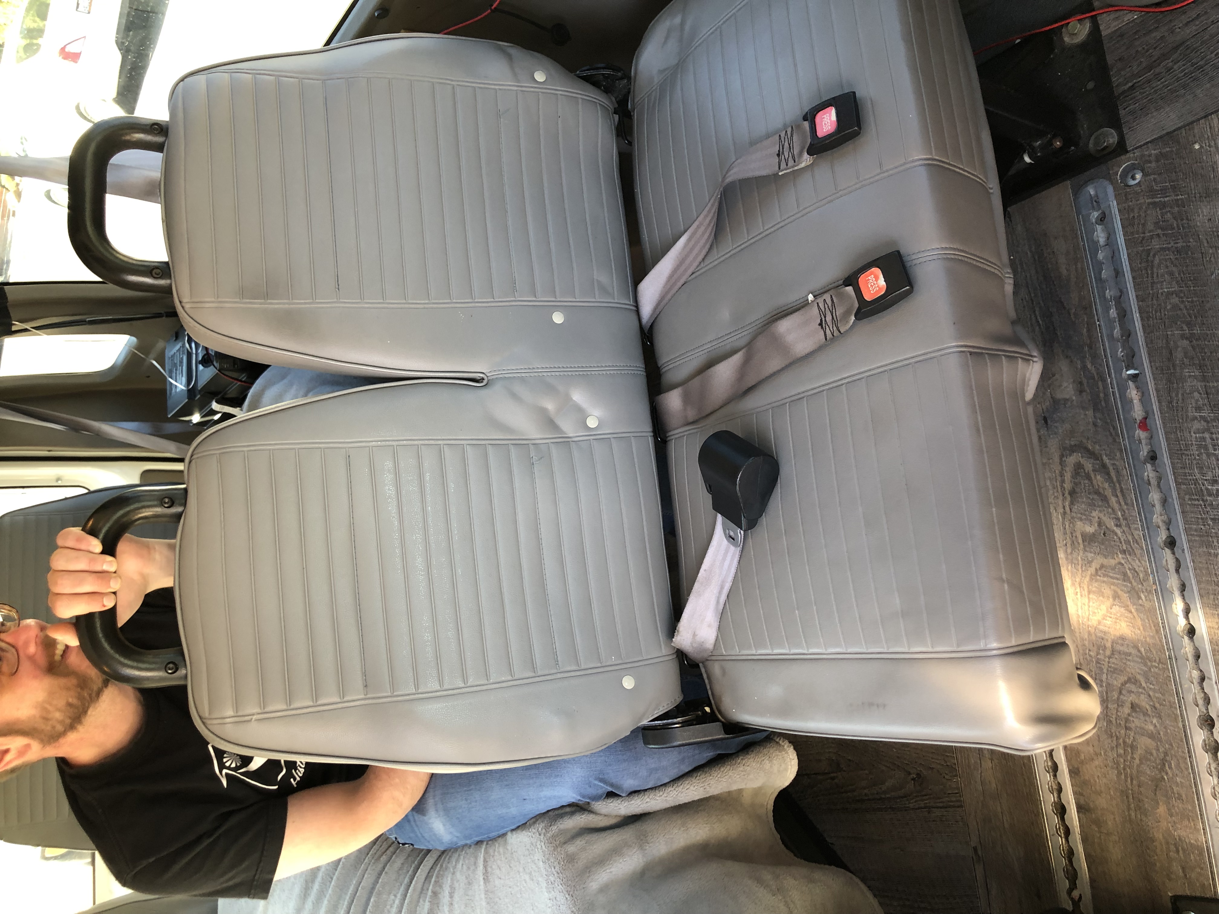 Used 2007 Ford E-350 and Econoline 350 Extended Super Duty RWD image 19