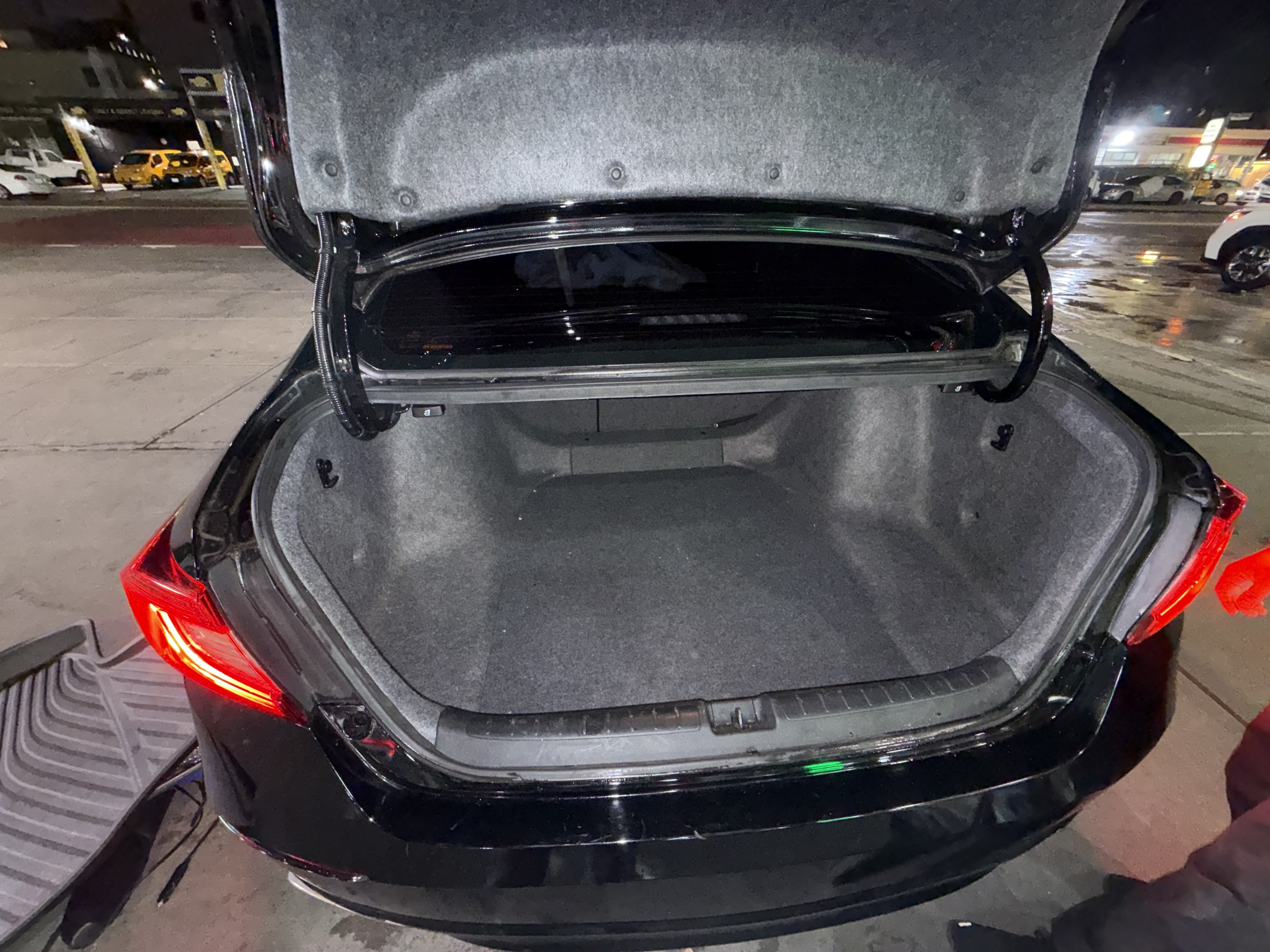 Used 2018 Honda Accord Sport image 21