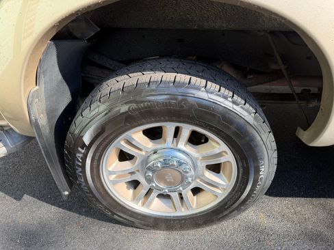 Used 2011 Ford F350 King Ranch w/ FX4 Off Road Pkg image 11