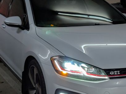 Used 2018 Volkswagen GTI SE
