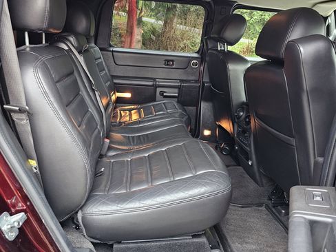 Used 2007 HUMMER H2 image 10