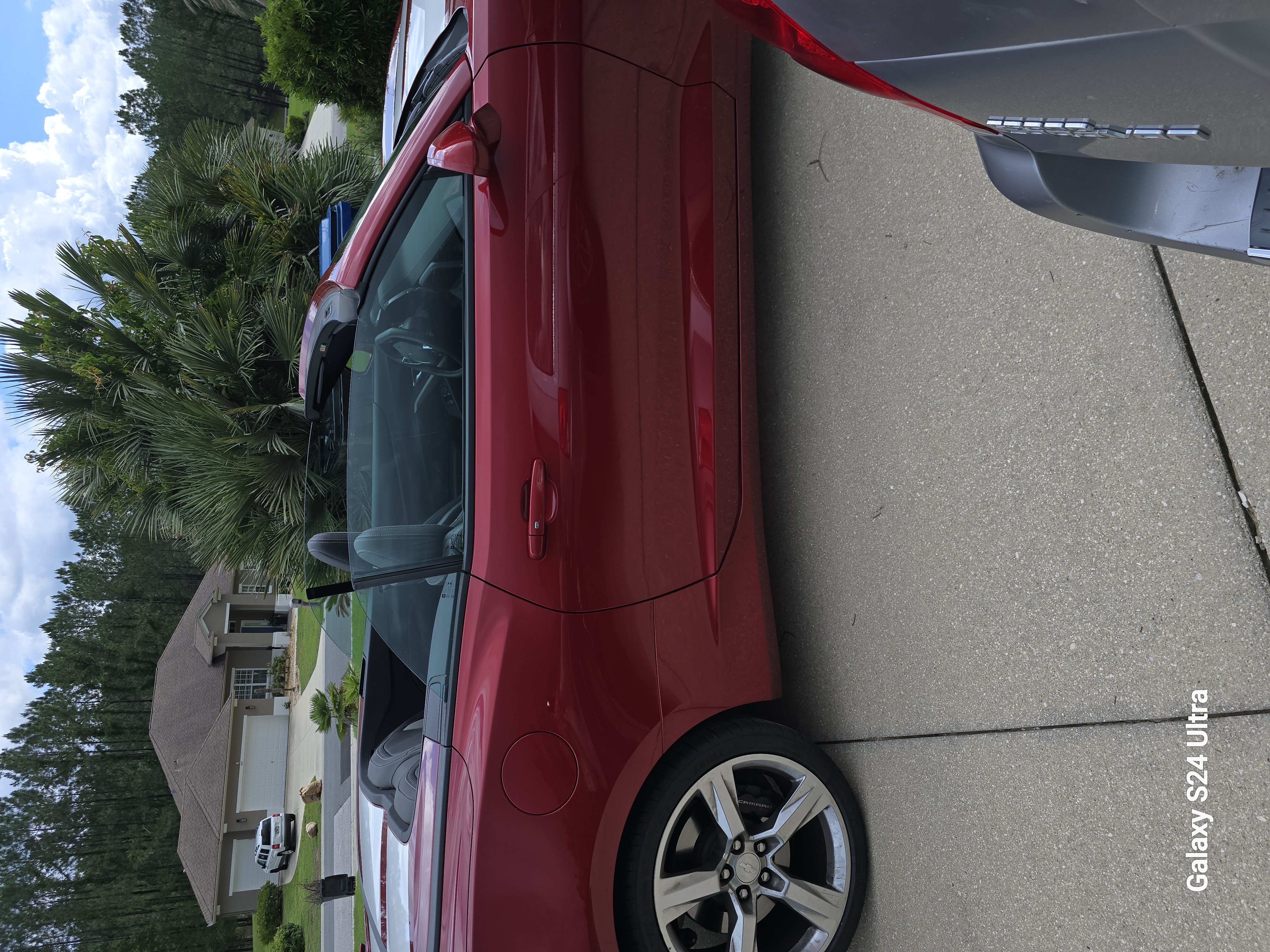 Used 2018 Chevrolet Camaro SS RWD image 1