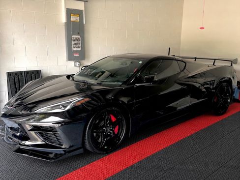 Used 2022 Chevrolet Corvette Stingray Premium Cpe w/ Z51 Performance Package RWD image 1