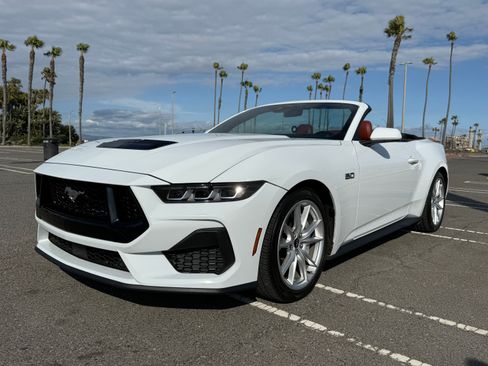 Used 2024 Ford Mustang GT Premium RWD image 1
