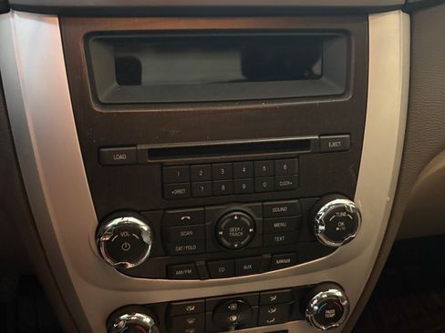 Used 2010 Mercury Milan Premier image 16