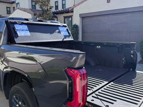 Used 2025 Toyota Tundra Platinum image 5