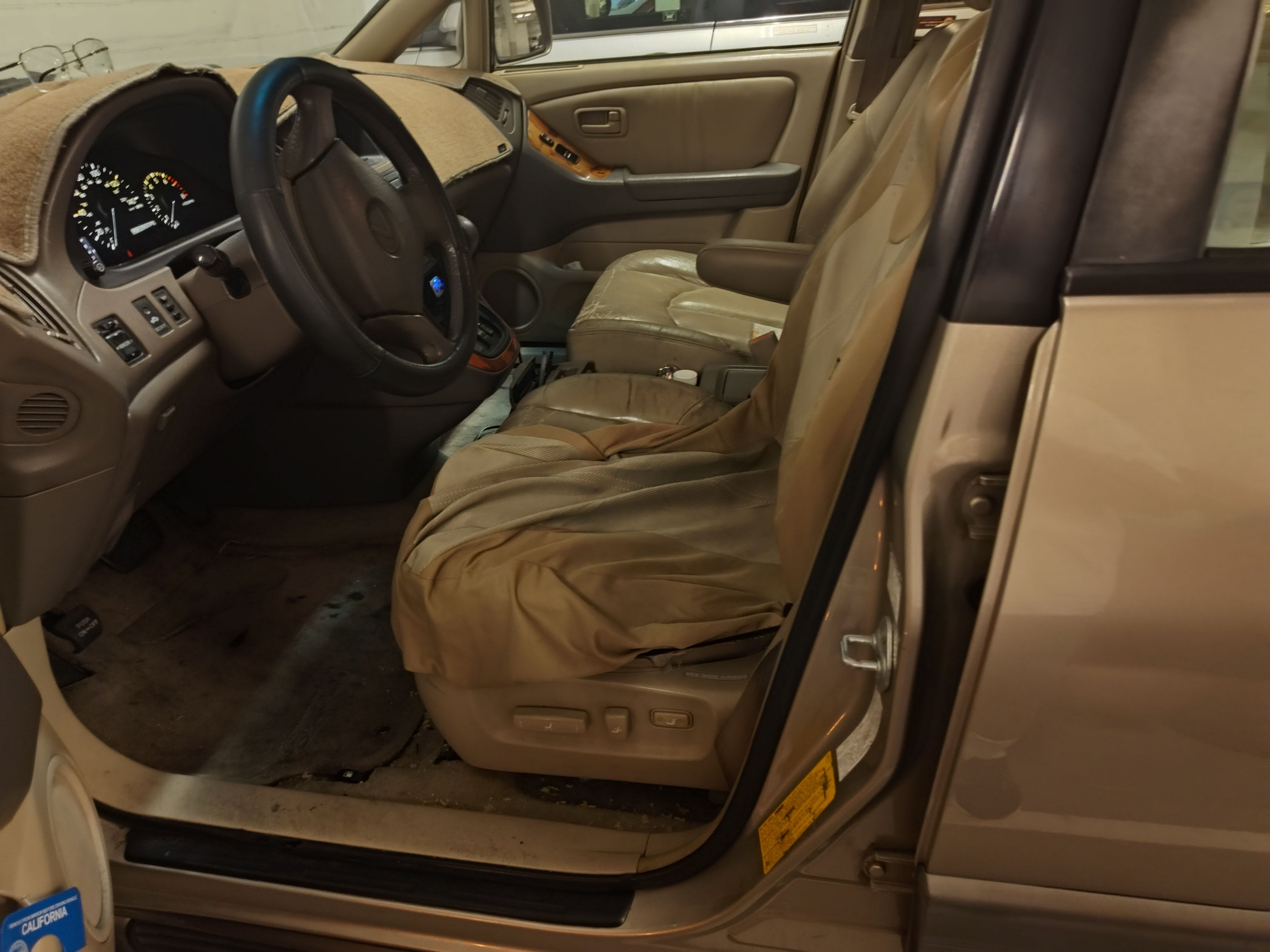 Used 1999 Lexus RX 300 4WD w/ Premium Pkg image 11