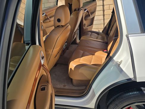 Used 2006 Porsche Cayenne Turbo S image 5