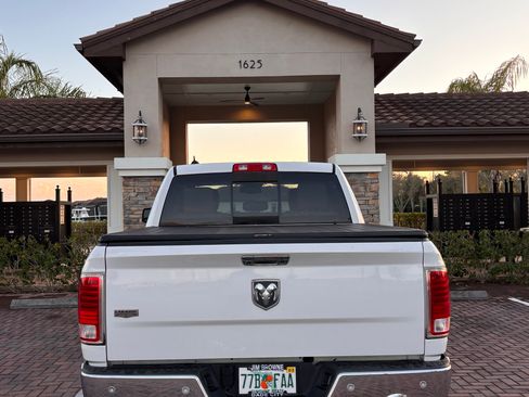 Used 2014 RAM 1500 Laramie w/ Convenience Group image 6