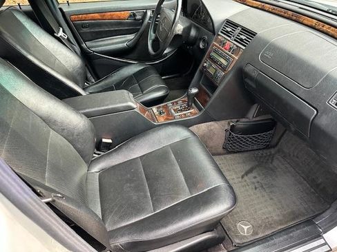 Used 1999 Mercedes-Benz C 280 Sedan image 11