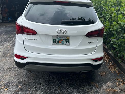 Used 2018 Hyundai Santa Fe Sport image 15