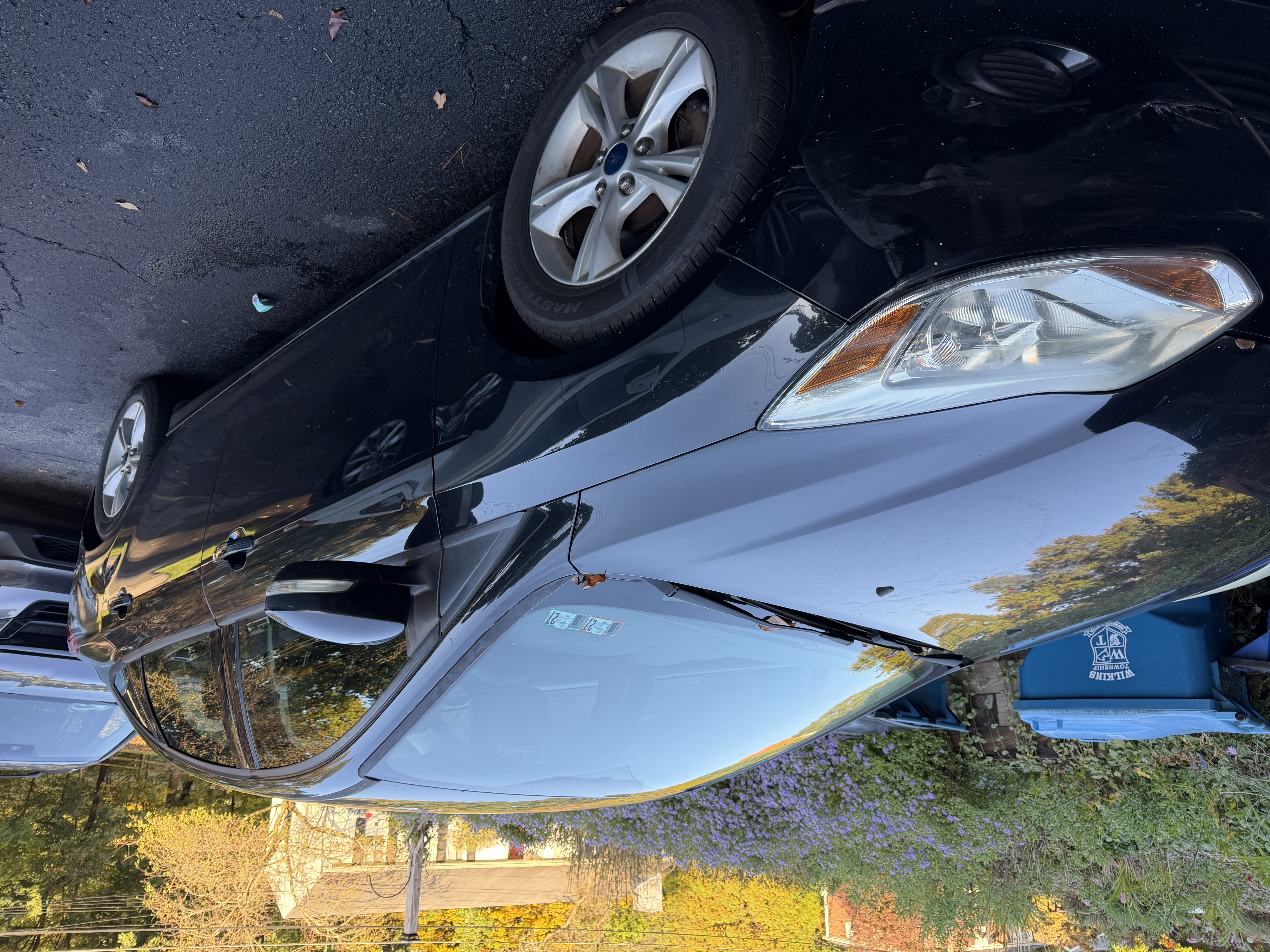 Used 2014 Ford Focus SE FWD image 1