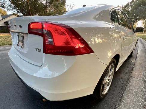 Used 2012 Volvo S60 T5 image 8