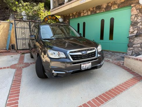 Used 2018 Subaru Forester 2.5i Premium AWD/4WD image 5