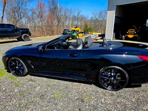 Used 2021 BMW M850i xDrive M850i xDrive Convertible 2D image 2